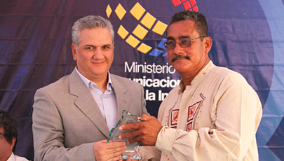 Subsecretario Henry Ruilova inauguró Infocentro de El Laurel