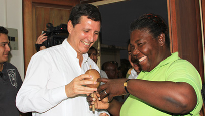 Puerto Pesquero festeja la llegada de su Infocentro