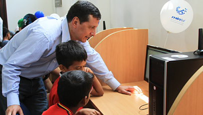 Ministro Guerrero destaca avances en Telecomunicaciones en el País