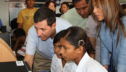 68.884 Personas se beneficiaron con las capacitaciones en los Infocentros