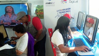 Con gran aceptación Aulas Móviles recorren el país