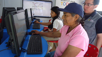 Aulas Móviles visitan Sucumbíos