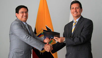 Ministro de Telecomunicaciones suscribe acuerdo para fortalecer negocios de las PYMES