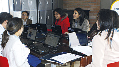 Gestores Sociales del programa Infocentros se capacitan en Punto Vive Digital