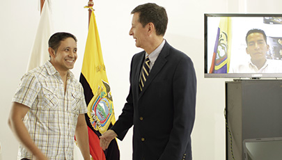 Se beneficia a millones de ciudadanos, especialmente, en lo referente al acceso a internet, a través de los Infocentros Comunitarios; así como, en materia de telefonía móvil, al ejercer el derecho de los ciudadanos a la funcionalidad de la portabilidad numérica