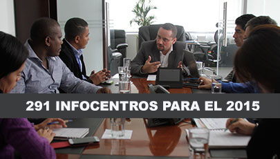 Ministro de Telecomunicaciones y de la Sociedad de la Información, Ing. Augusto Espín Tobar, y el Presidente del Consejo Nacional de Gobiernos Parroquiales del Ecuador (CONAGOPARE), Sr. Bolívar Armijos