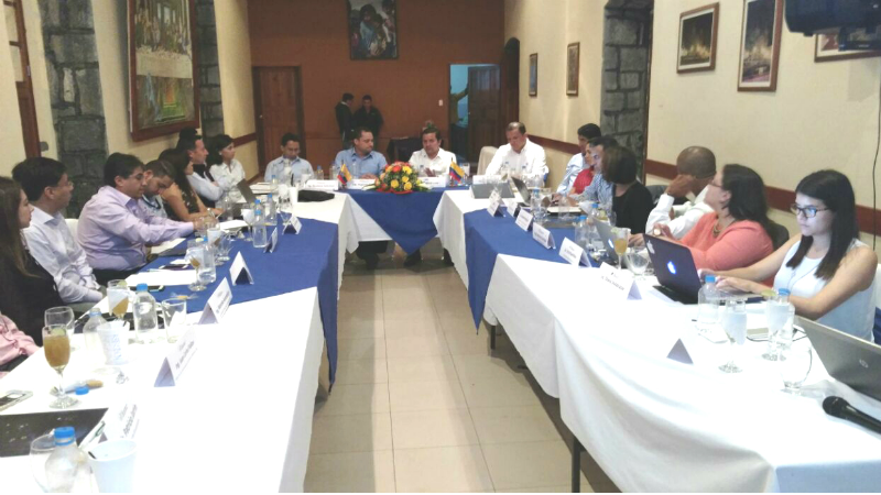 Autoridades ministeriales de Ecuador y Colombia se reunieron en Baños, Tungurahua.