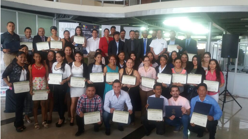 Se efectuó la entrega de 47 certificados a los Facilitadores de los Infocentros Comunitarios de las provincias de: Esmeraldas, Los Ríos y Santo Domingo de los Tsáchilas.