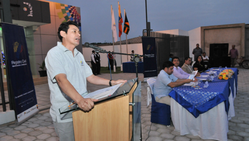 Director General de Registro Civil, Ing. Jorge Troya, durante su intervención en el evento inaugural.