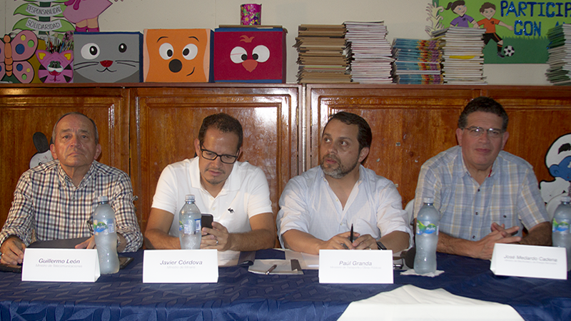 De izq a der, Ministro de Telecomunicaciones y de la Sociedad de la Información, Ing. Guillermo León; Ministro de Minería, Javier Córdova; Ministro de Transporte y Obras Públicas, Dr. Paúl Granda, y el Ministro de Electricidad y Energía Renovable, José Medardo Cadena.