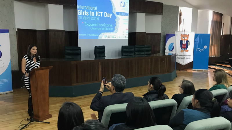 Subsecretaria Paola Venegas