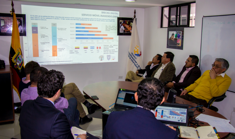 Taller de trabajo con representantes de la Asociación de Proveedores de Servicios de Valor Agregado (APROSVA) y de la Asociación de Cable Operadores del Ecuador (ASOCOPE)