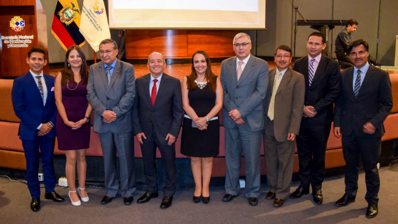 Autoridades en la presentación del Plan de la Sociedad de la Información y del Conocimiento, y del Plan de Servicio Universal