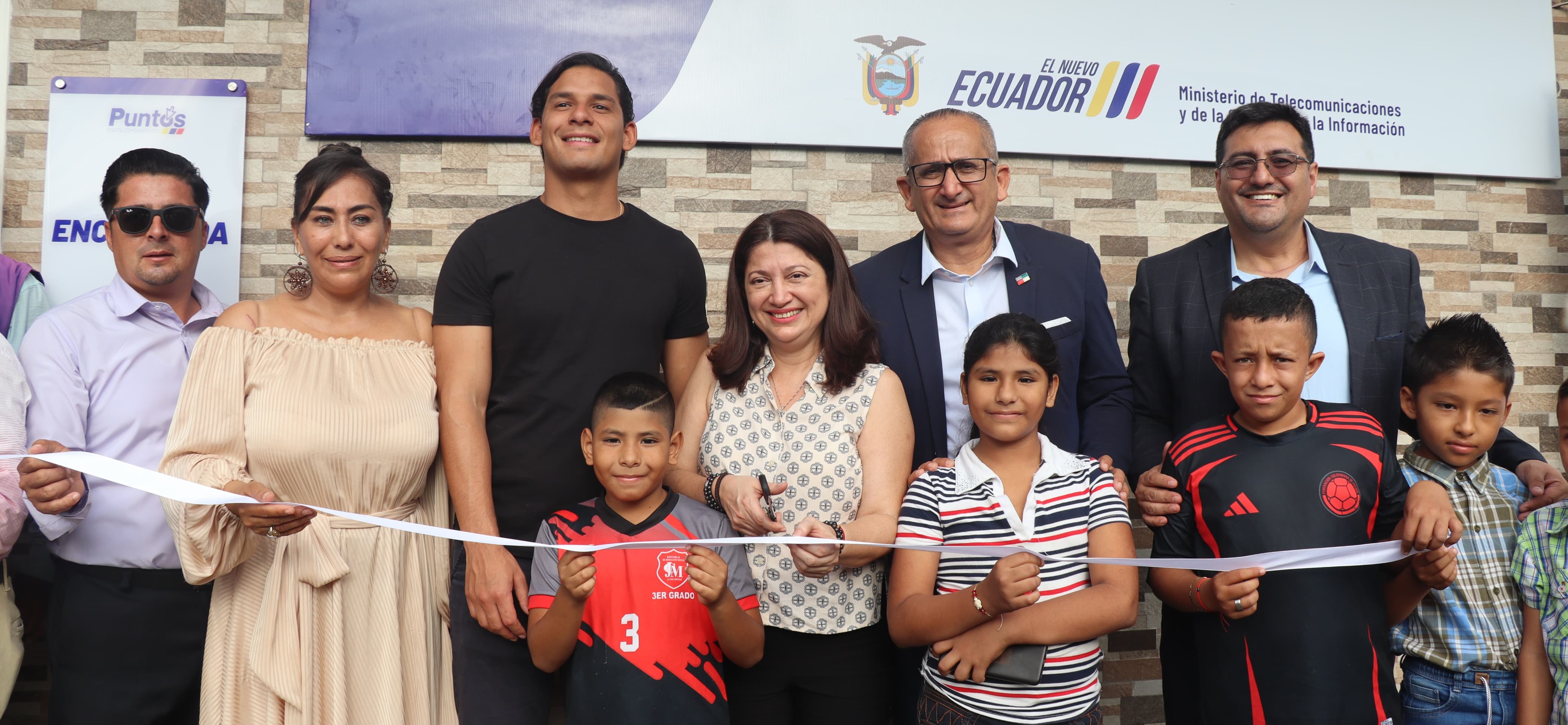 Manabí suma dos nuevos Puntos Digitales Gratuitos: La Encantada y Riochico ya están conectados