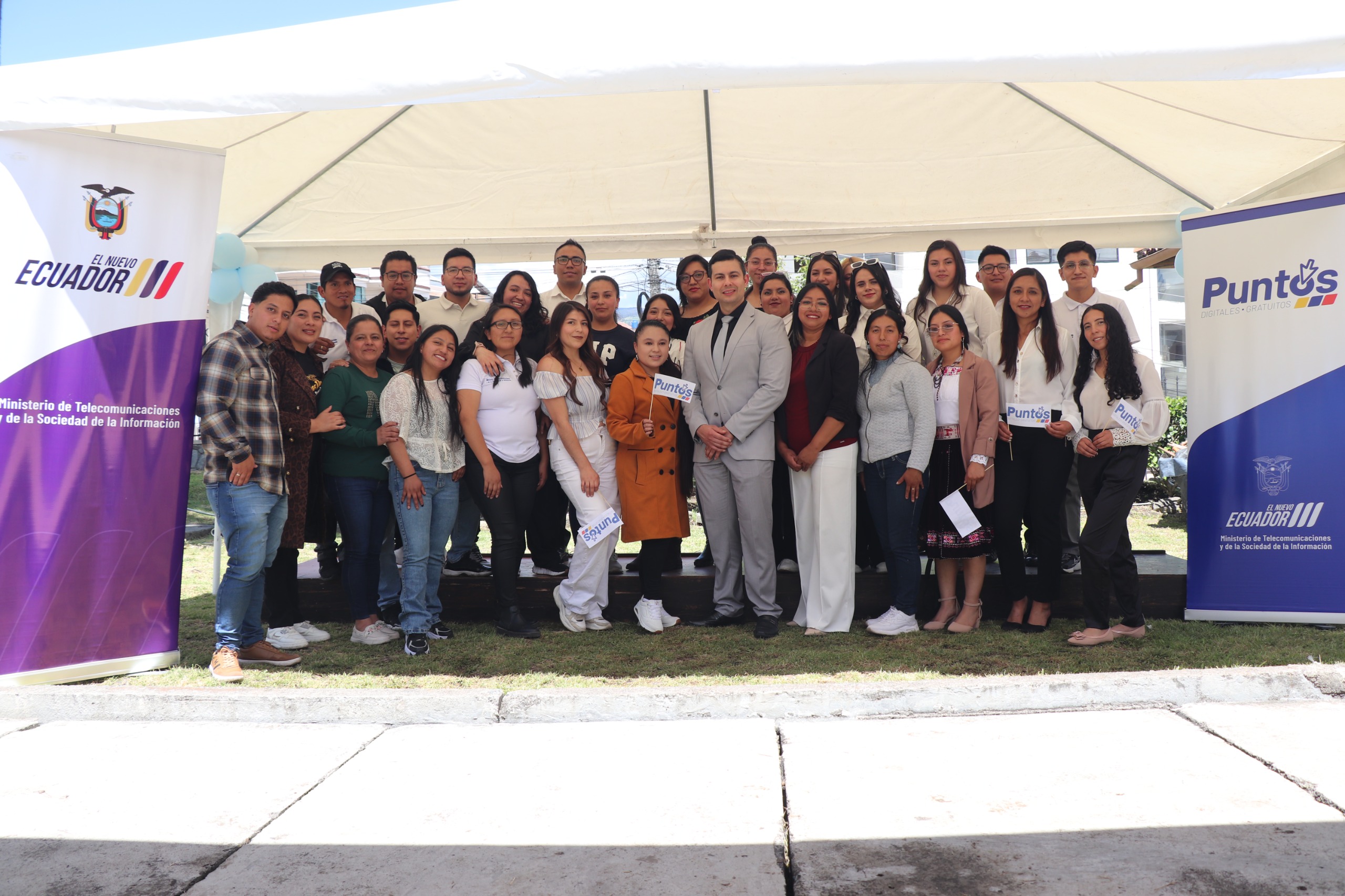 Por disposición del presidente Noboa, ¡Cañar se Conecta!: El Gobierno Nacional inaugura un Nuevo Punto Digital Gratuito en Azogues