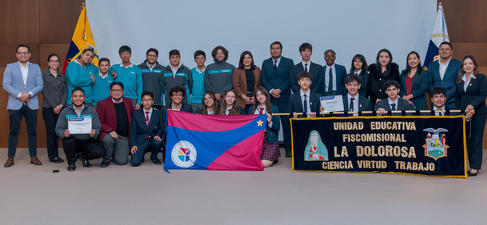 Gobierno Nacional premia a Ganadores de la categoría Ideación del Concurso Retos de Innovación 2025-2026