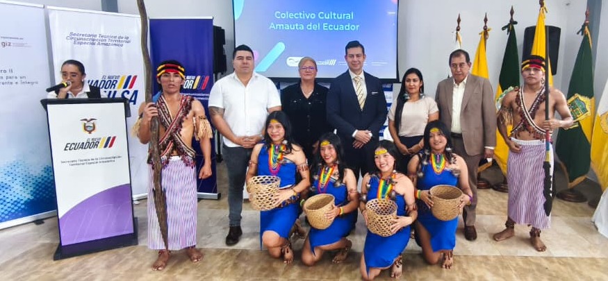 Gobierno de Daniel Noboa fortalece la inclusión digital en la Amazonía, con equipamiento tecnológico